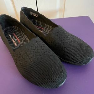 Black Slip On Skechers Size 11 Wide